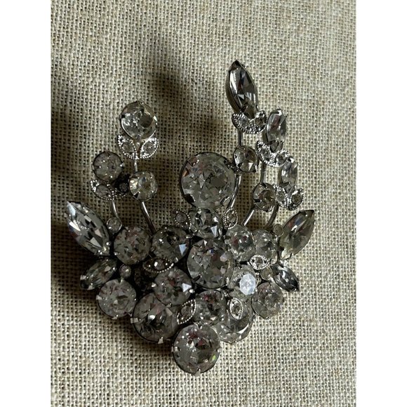 Vintage Eisenberg Crystal Prong Rhinestone Floral Wreath Brooch Pin Rhodium - Picture 6 of 13